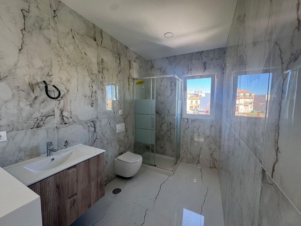 3 Bed Apartment for sale in Alhaurín El Grande Costa Del Sol, Málaga, Spain