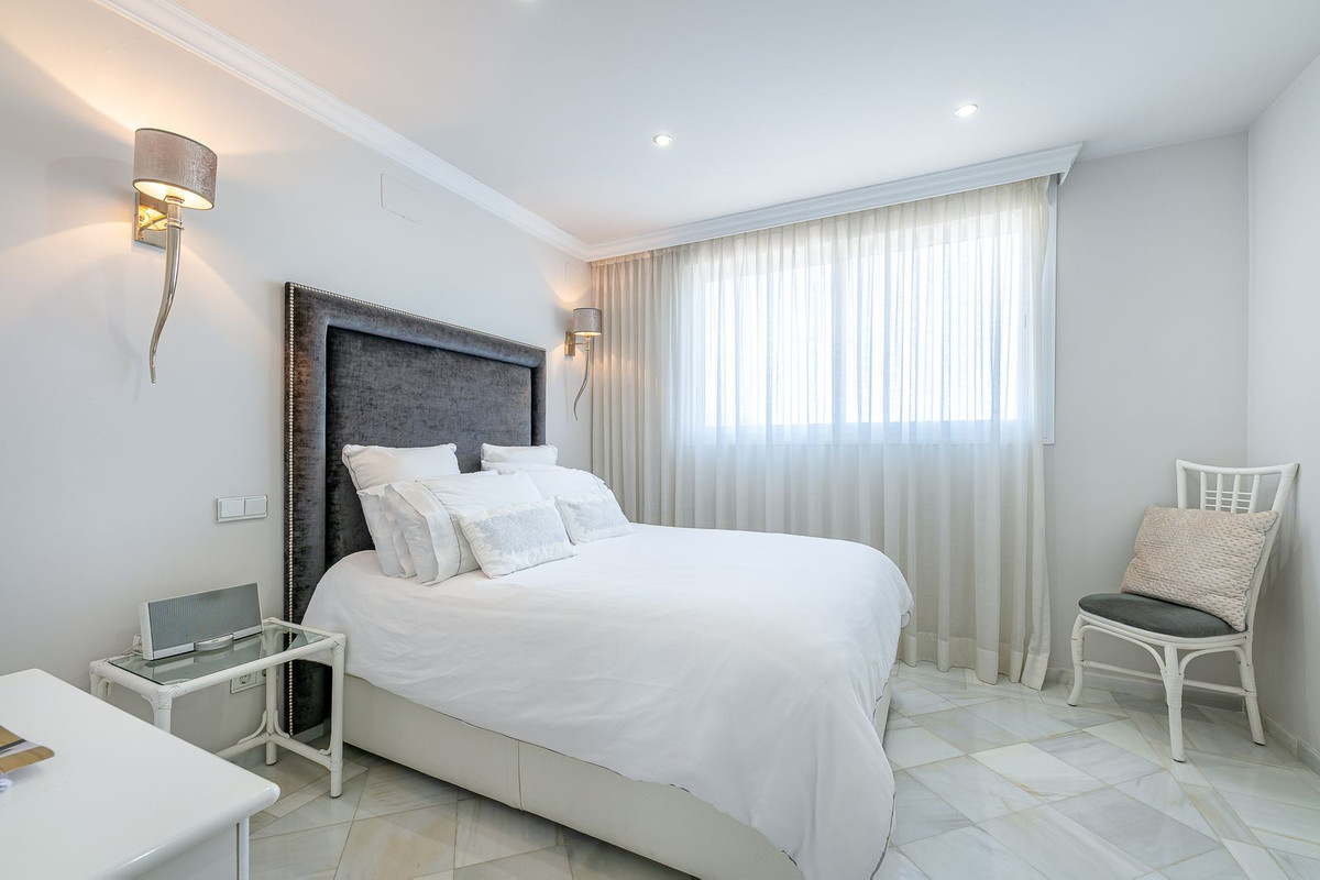 3 Bed Townhouse for sale in Nueva Andalucía Costa Del Sol, Málaga, Spain