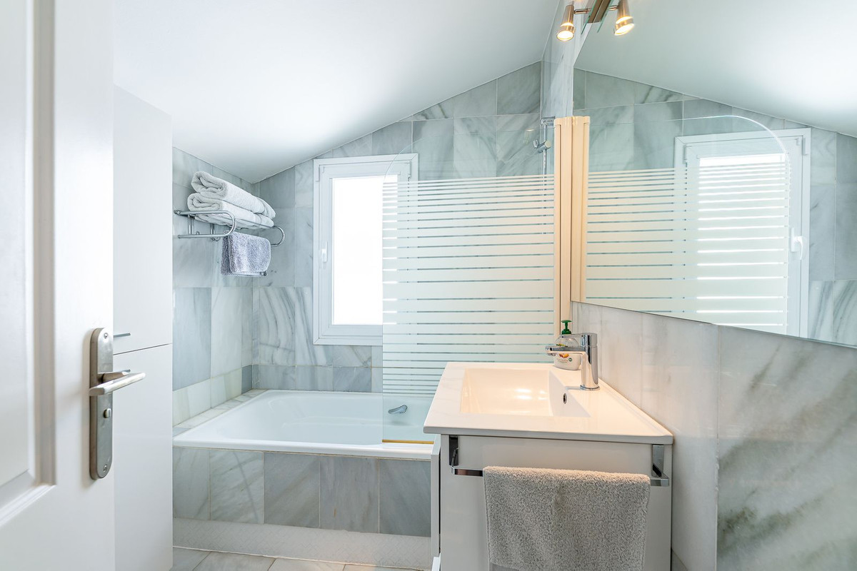 3 Bed Townhouse for sale in Nueva Andalucía Costa Del Sol, Málaga, Spain