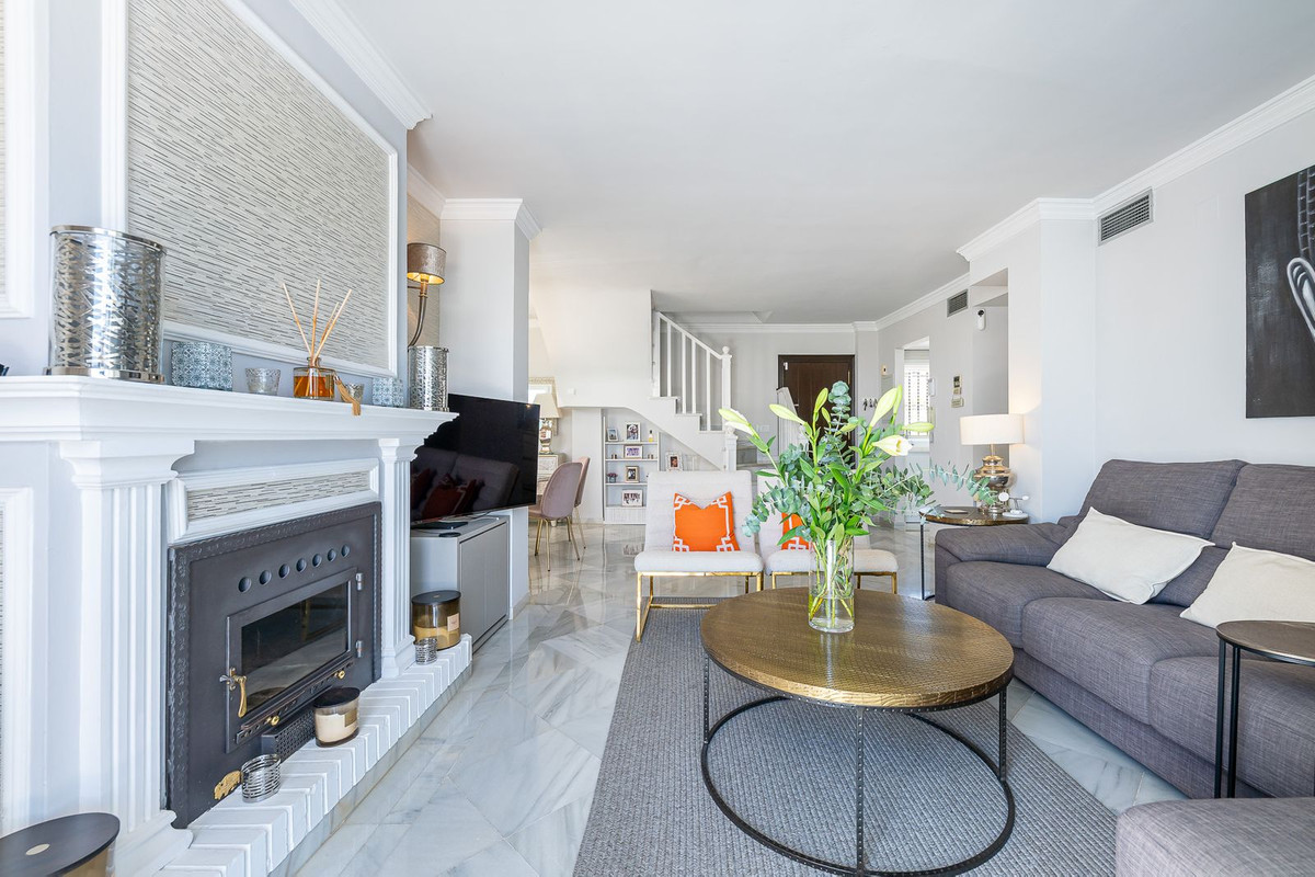 3 Bed Townhouse for sale in Nueva Andalucía Costa Del Sol, Málaga, Spain