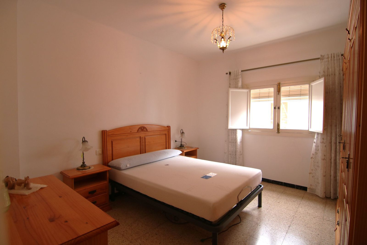 Se vende Apartamento Planta Media de 3 dormitorios en Costa Del Sol, Málaga, España
