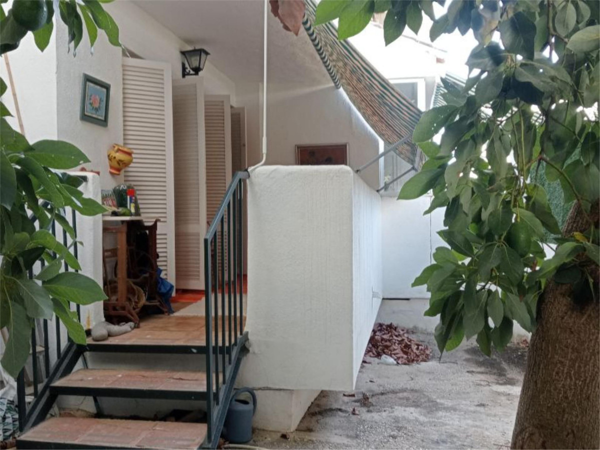 Se vende Apartamento Planta Baja de 3 dormitorios en Costa Del Sol, Málaga, España