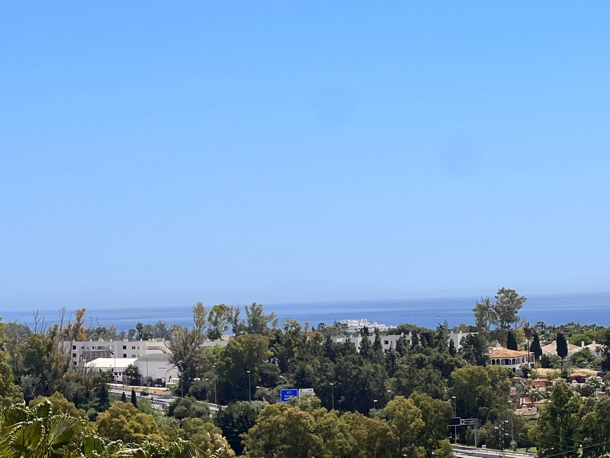 2 Bed Apartment for sale in Estepona Costa Del Sol, Málaga, Spain