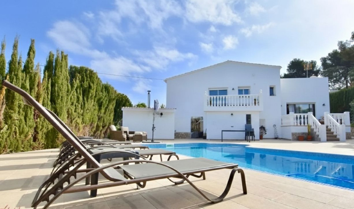 5 Bed Townhouse for sale in Javea Costa Blanca, Alicante, Spain
