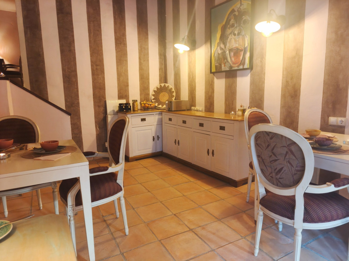 8 Bed Commercial unit for sale in Vall De Gallinera Costa Blanca, Alicante, Spain