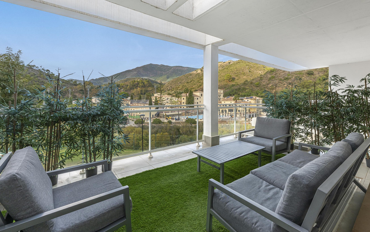 2 Bed Apartment for sale in Benahavís Costa Del Sol, Málaga, Spain