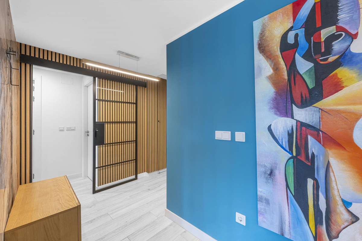 2 Bed Apartment for sale in Benahavís Costa Del Sol, Málaga, Spain