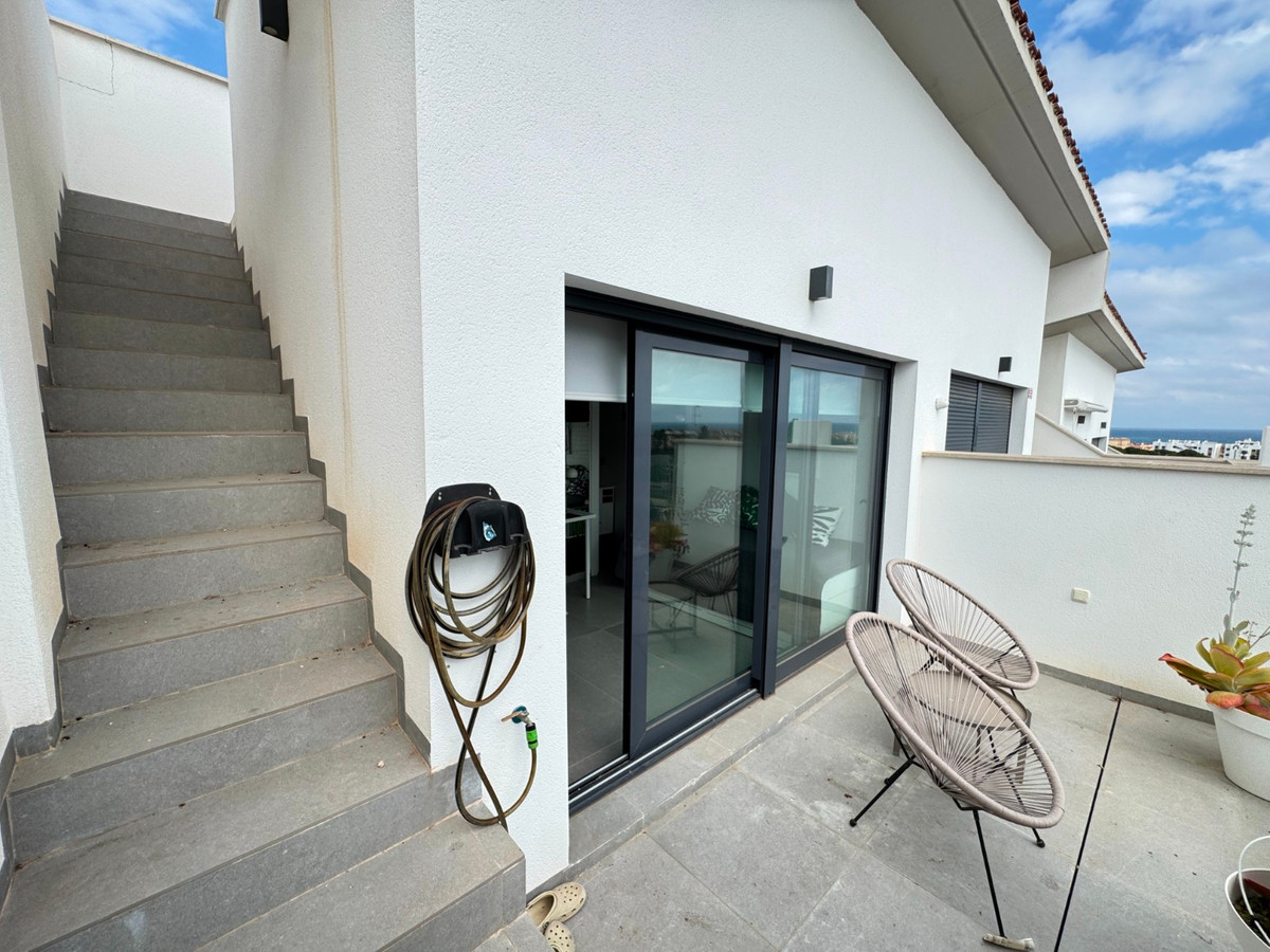 4 Bed Townhouse for sale in Guardamar Del Segura Costa Blanca, Alicante, Spain
