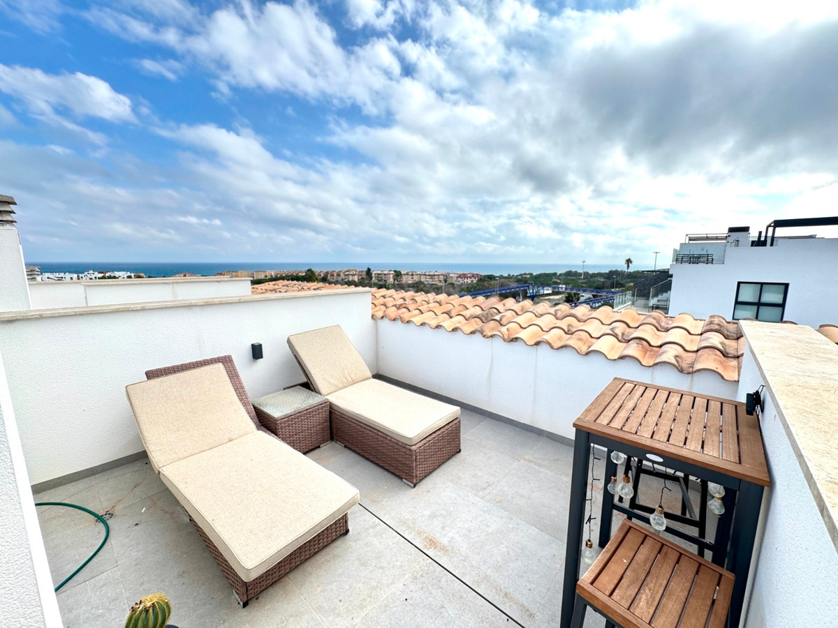 4 Bed Townhouse for sale in Guardamar Del Segura Costa Blanca, Alicante, Spain
