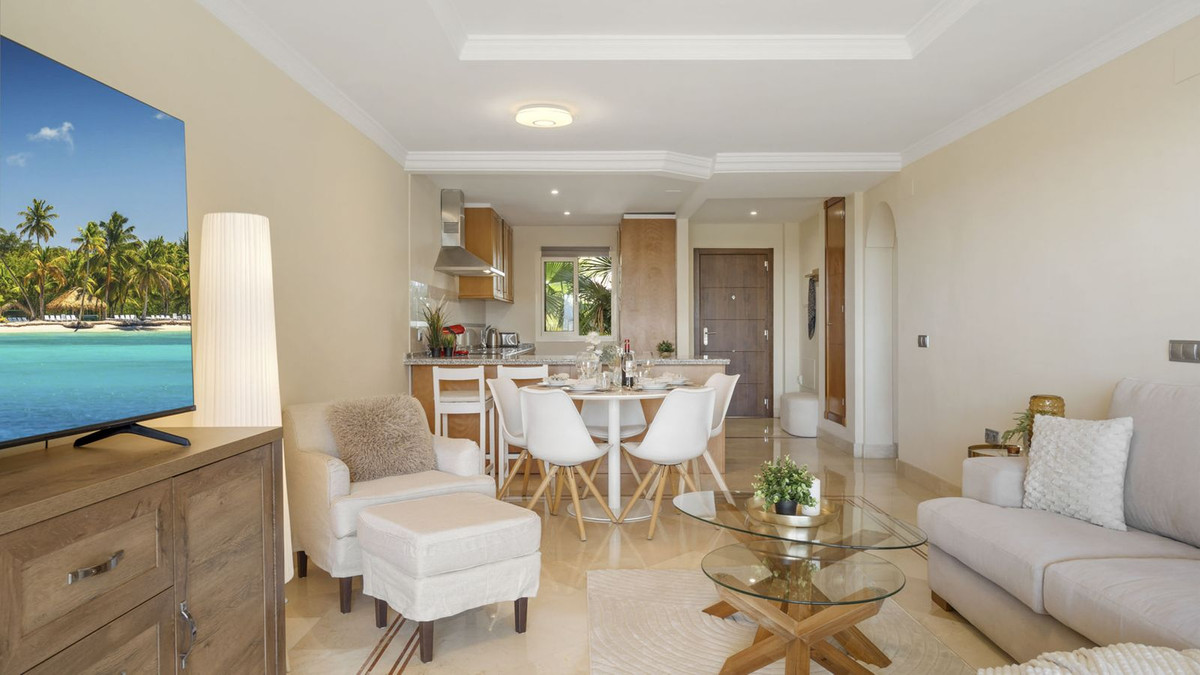 2 Bed Apartment for sale in Nueva Andalucía Costa Del Sol, Málaga, Spain