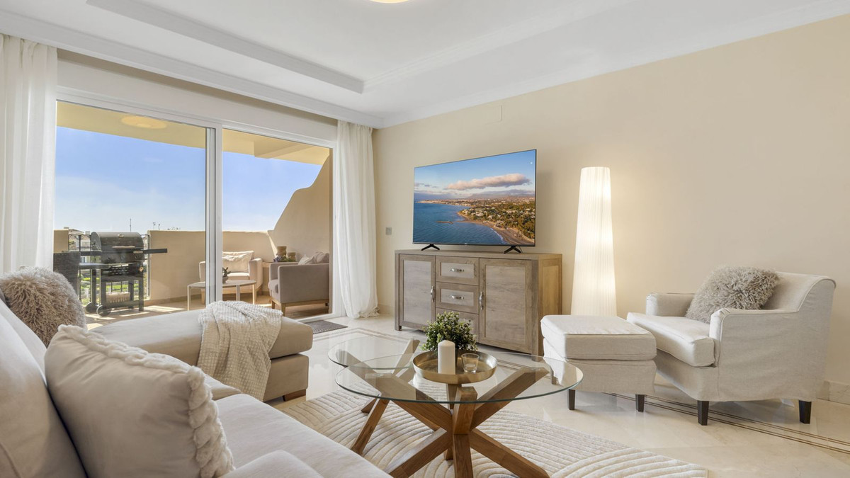 2 Bed Apartment for sale in Nueva Andalucía Costa Del Sol, Málaga, Spain