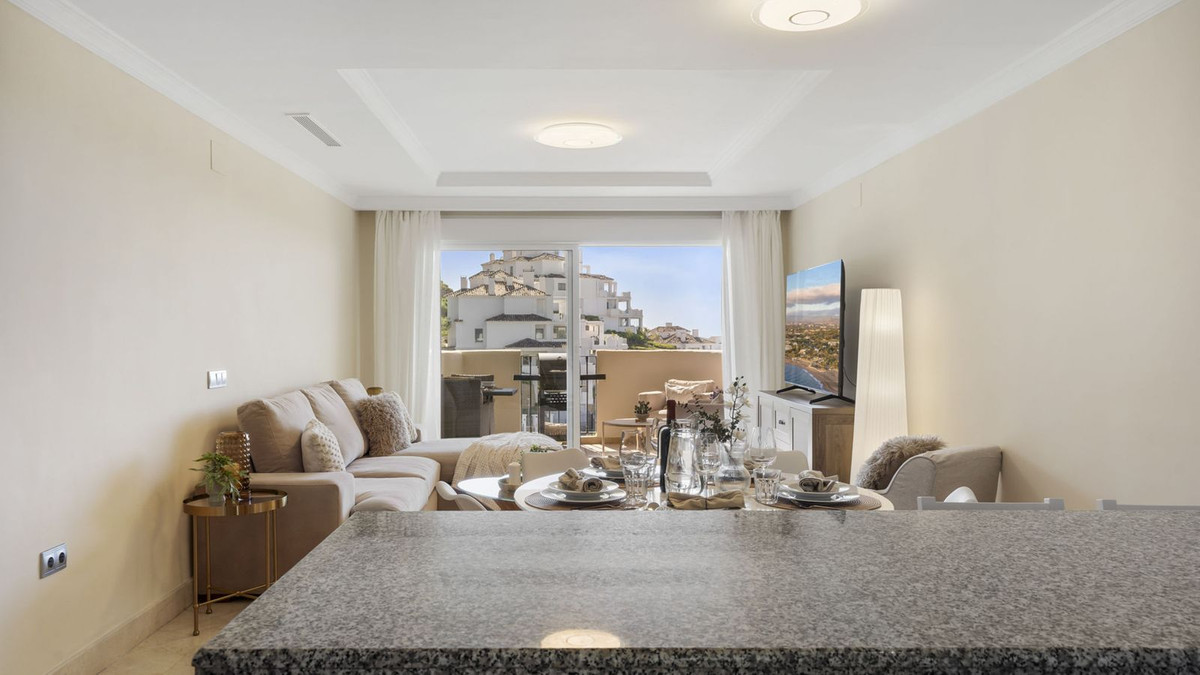 2 Bed Apartment for sale in Nueva Andalucía Costa Del Sol, Málaga, Spain