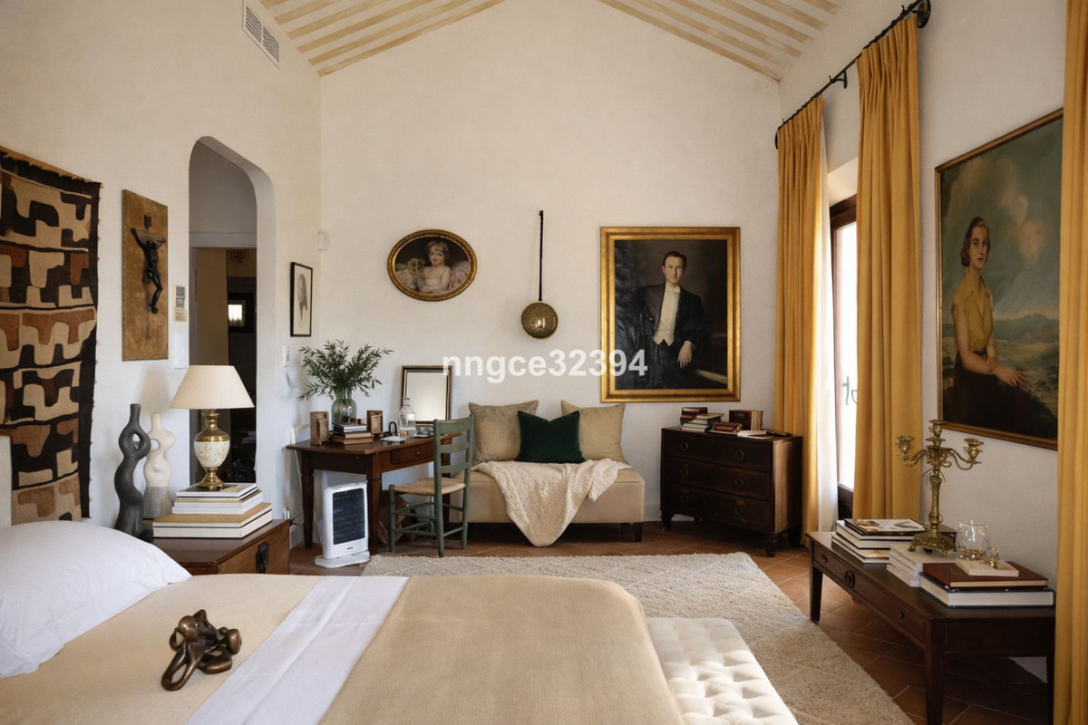 Se vende Villa - Chalet de 5 dormitorios en Costa Del Sol, Cadiz, España