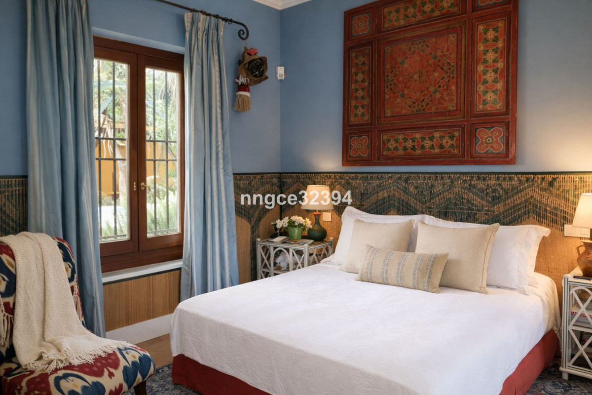 Se vende Villa - Chalet de 5 dormitorios en Costa Del Sol, Cadiz, España