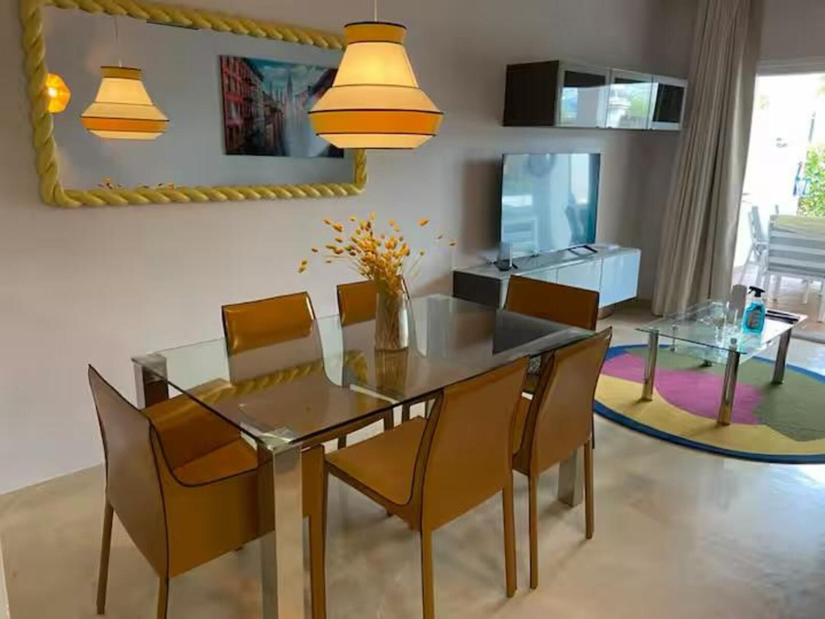 Se vende Apartamento Planta Baja de 2 dormitorios en Costa Del Sol, Málaga, España
