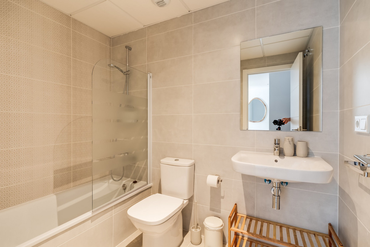 Se vende Apartamento Planta Baja de 2 dormitorios en Costa Del Sol, Málaga, España