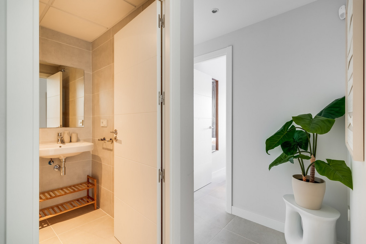 Se vende Apartamento Planta Baja de 2 dormitorios en Costa Del Sol, Málaga, España
