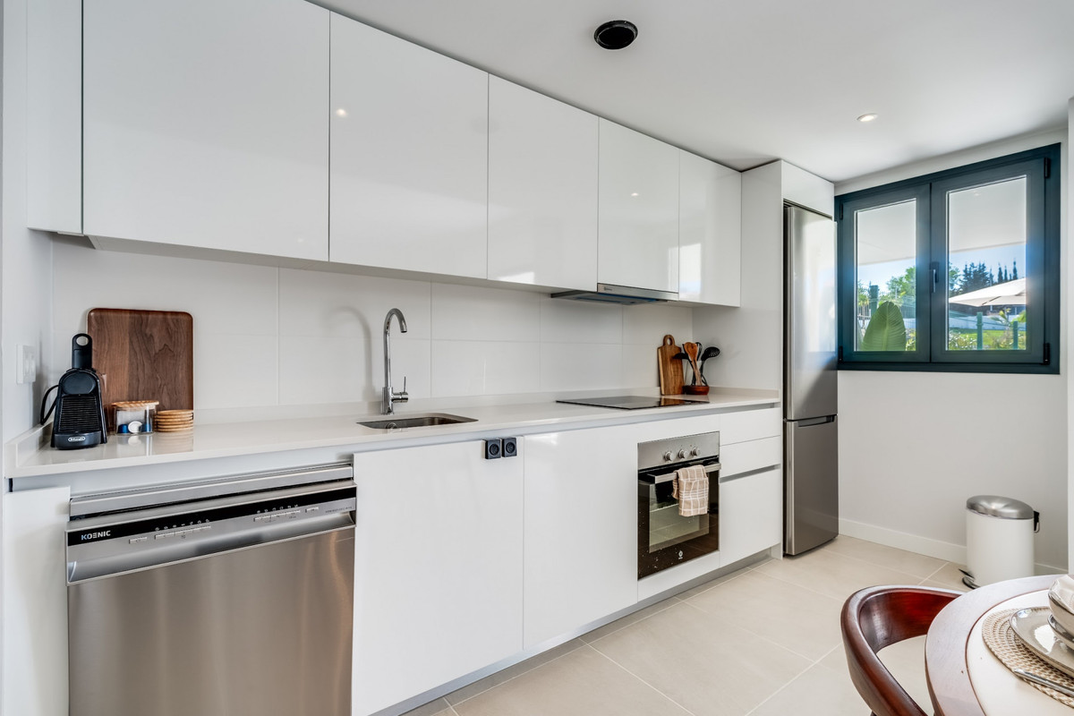 Se vende Apartamento Planta Baja de 2 dormitorios en Costa Del Sol, Málaga, España