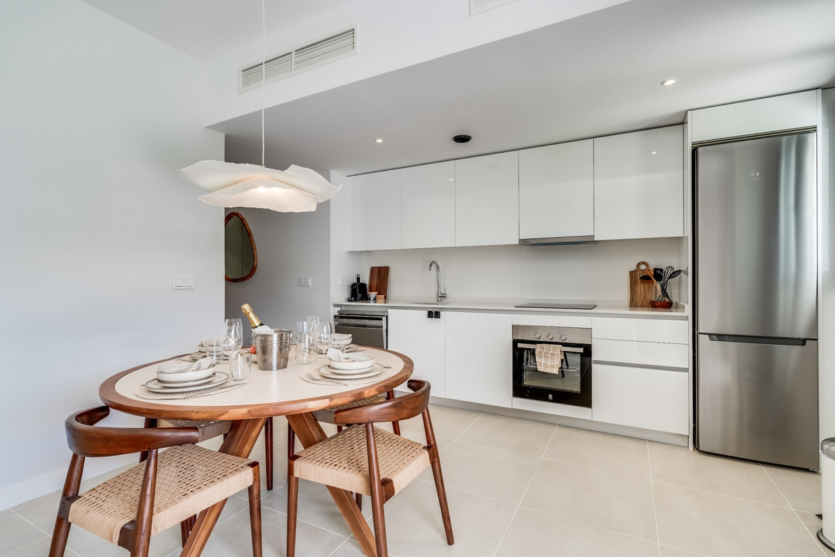 Se vende Apartamento Planta Baja de 2 dormitorios en Costa Del Sol, Málaga, España