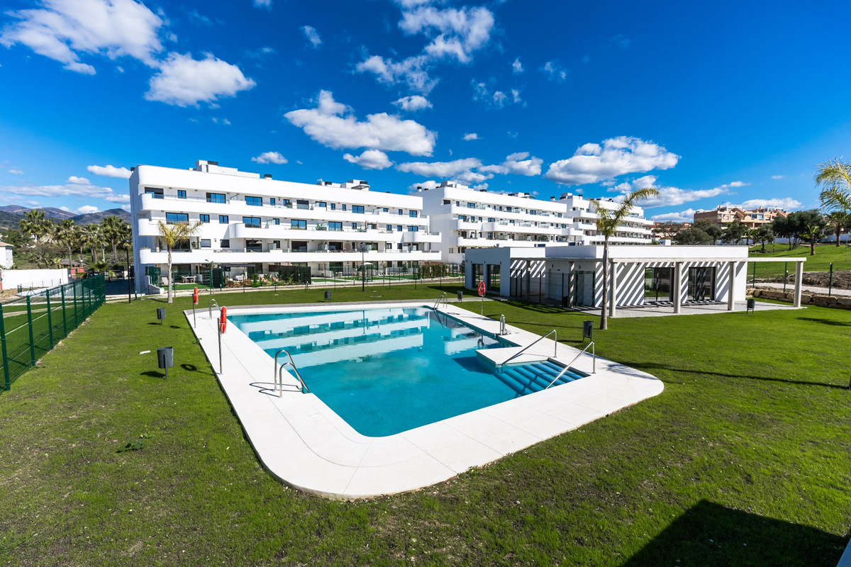 Se vende Apartamento Planta Baja de 2 dormitorios en Costa Del Sol, Málaga, España