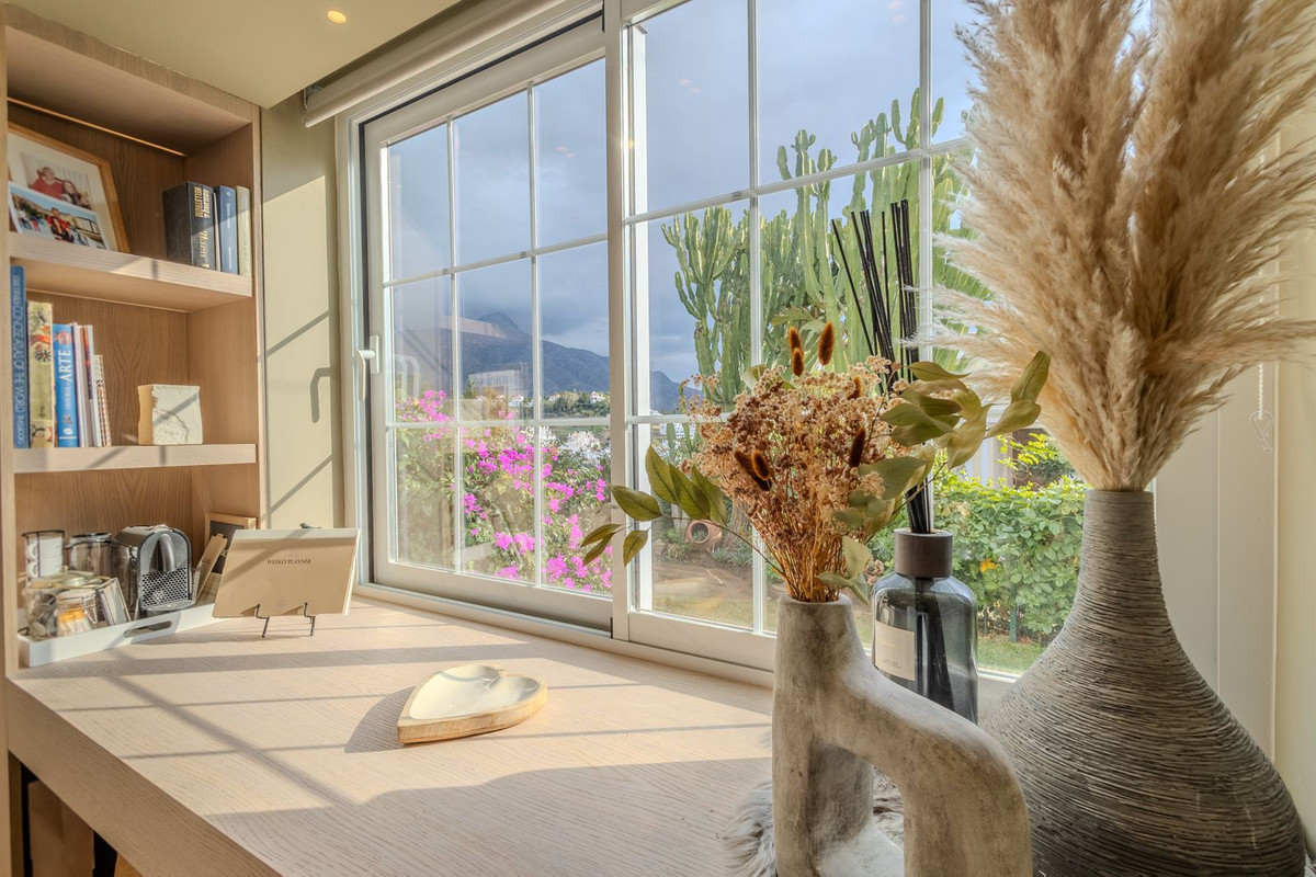 4 Bed Townhouse for sale in Nueva Andalucía Costa Del Sol, Málaga, Spain