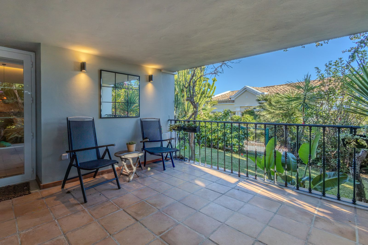 4 Bed Townhouse for sale in Nueva Andalucía Costa Del Sol, Málaga, Spain