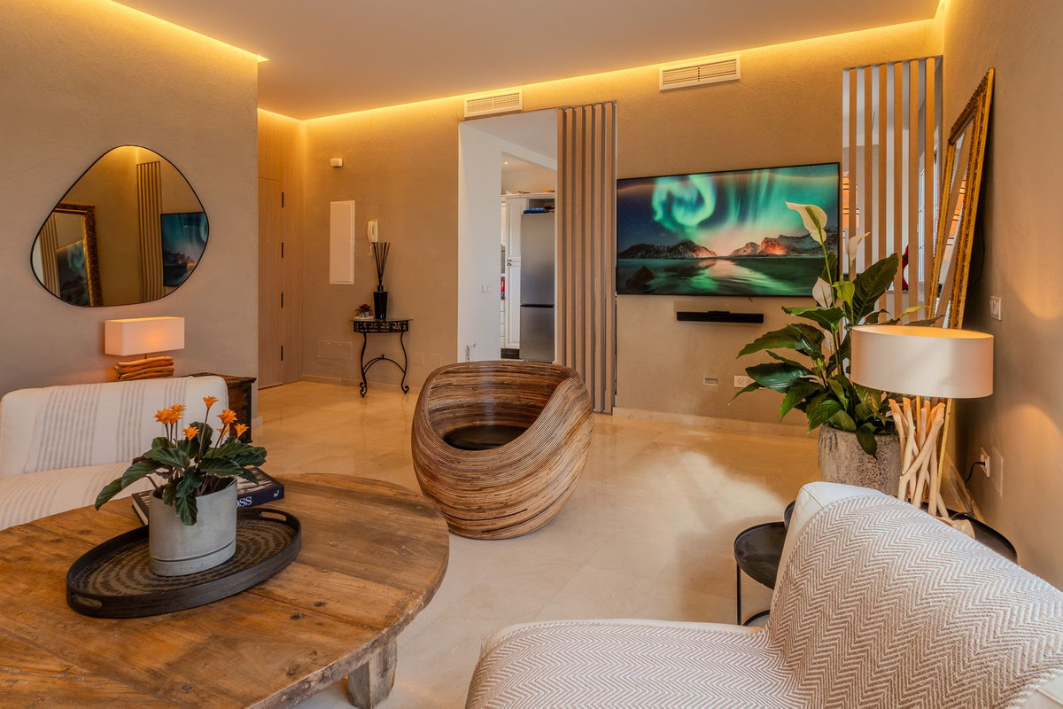 4 Bed Townhouse for sale in Nueva Andalucía Costa Del Sol, Málaga, Spain