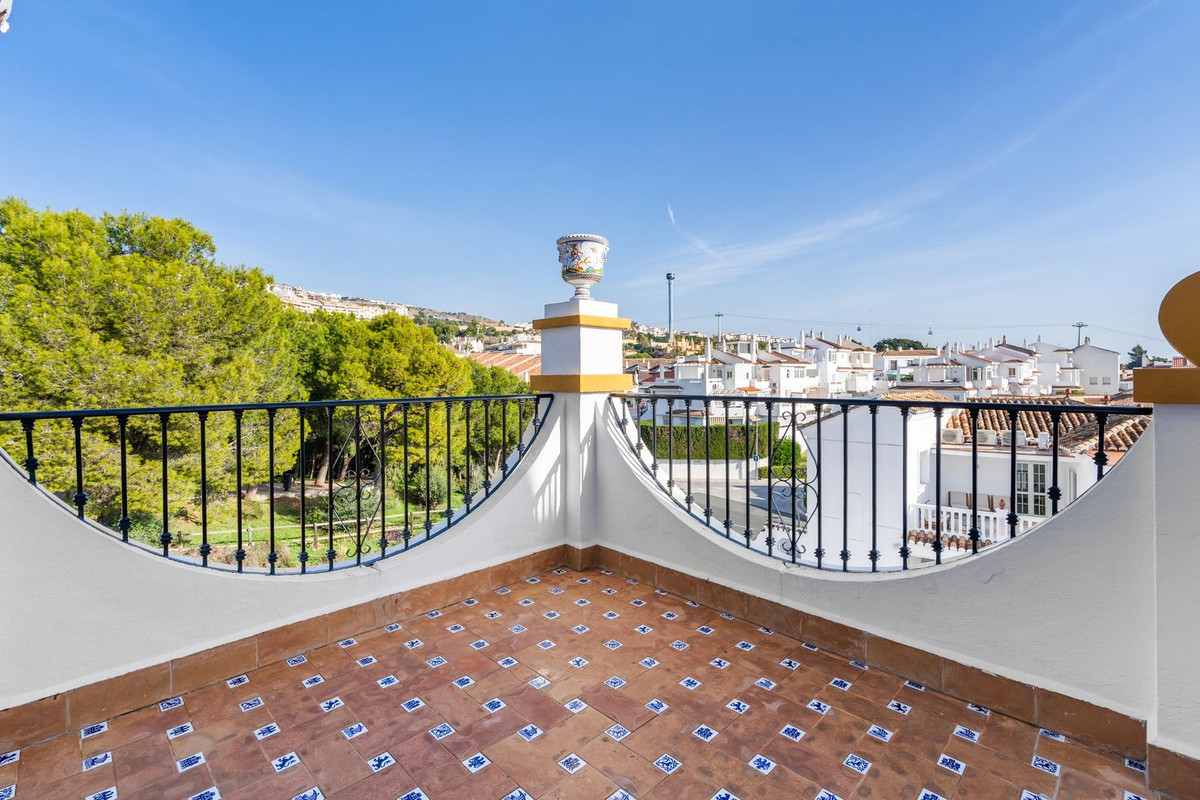 Se vende Villa - Chalet de 5 dormitorios en Costa Del Sol, Málaga, España