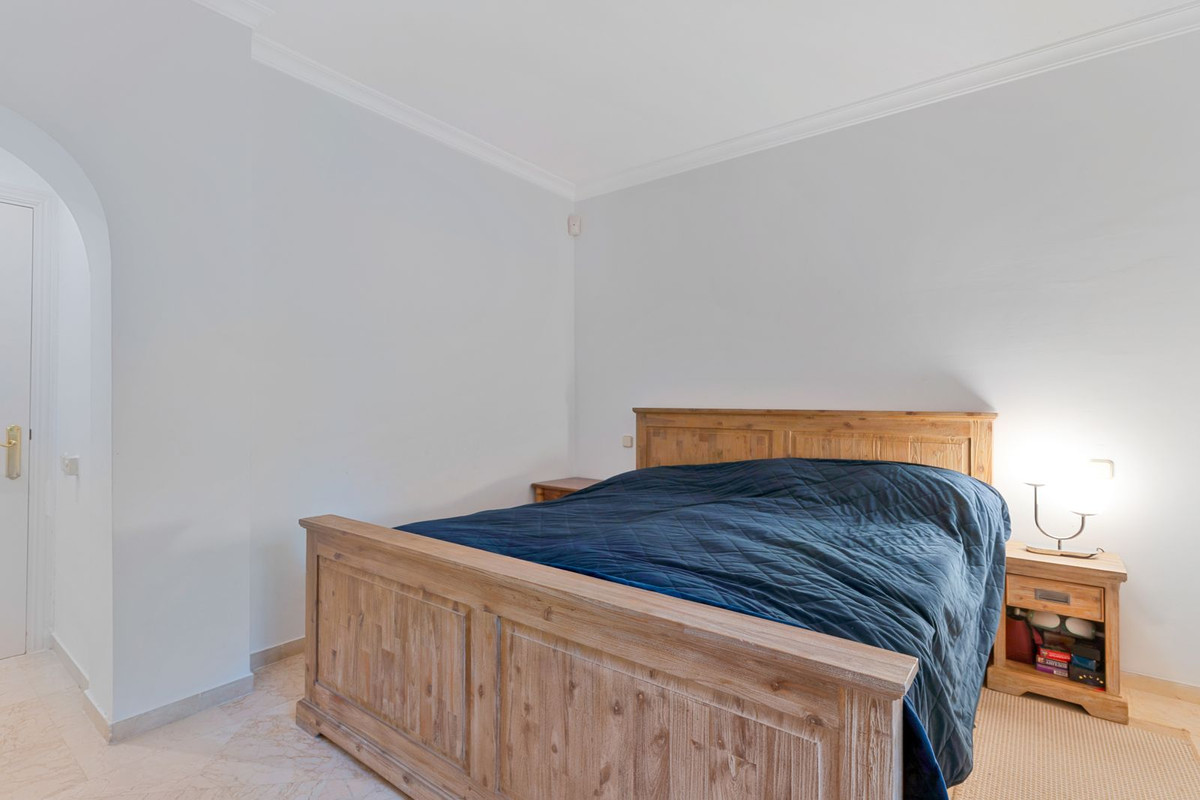 3 Bed Apartment for sale in Sierra Blanca Costa Del Sol, Málaga, Spain