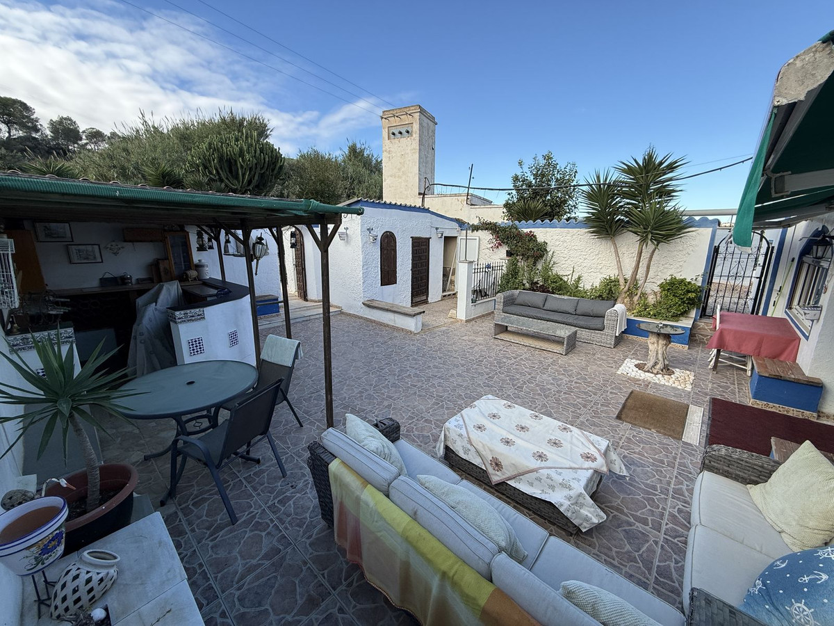 4 Bed Townhouse for sale in Pinar De Campoverde Costa Blanca, Alicante, Spain