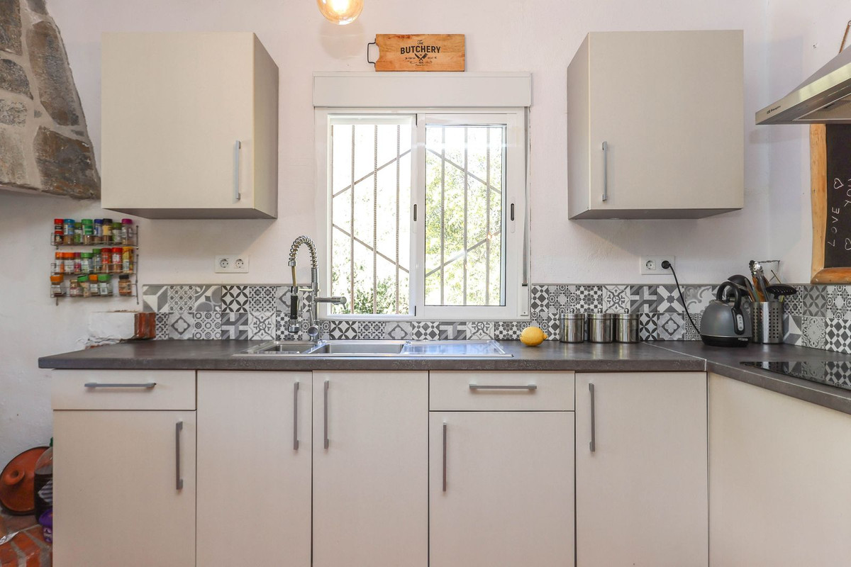 3 Bed Townhouse for sale in Casarabonela Costa Del Sol, Málaga, Spain