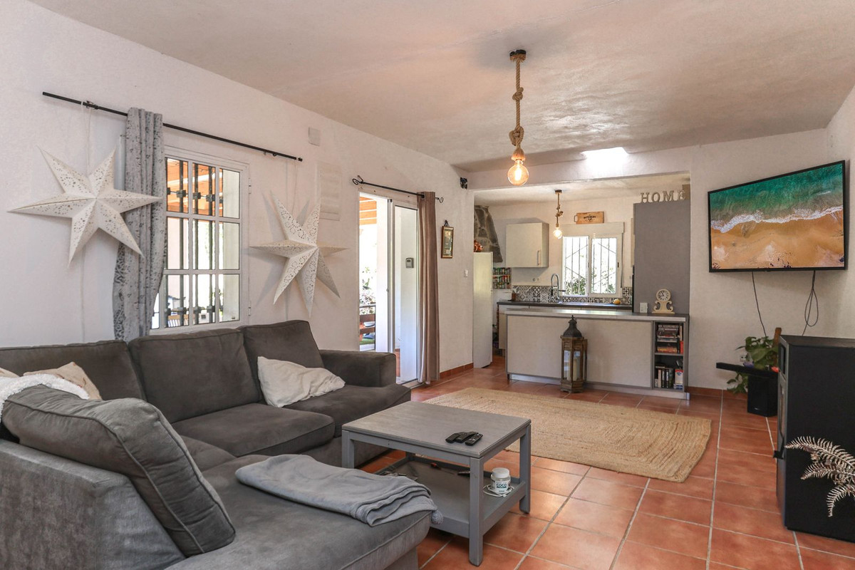 3 Bed Townhouse for sale in Casarabonela Costa Del Sol, Málaga, Spain
