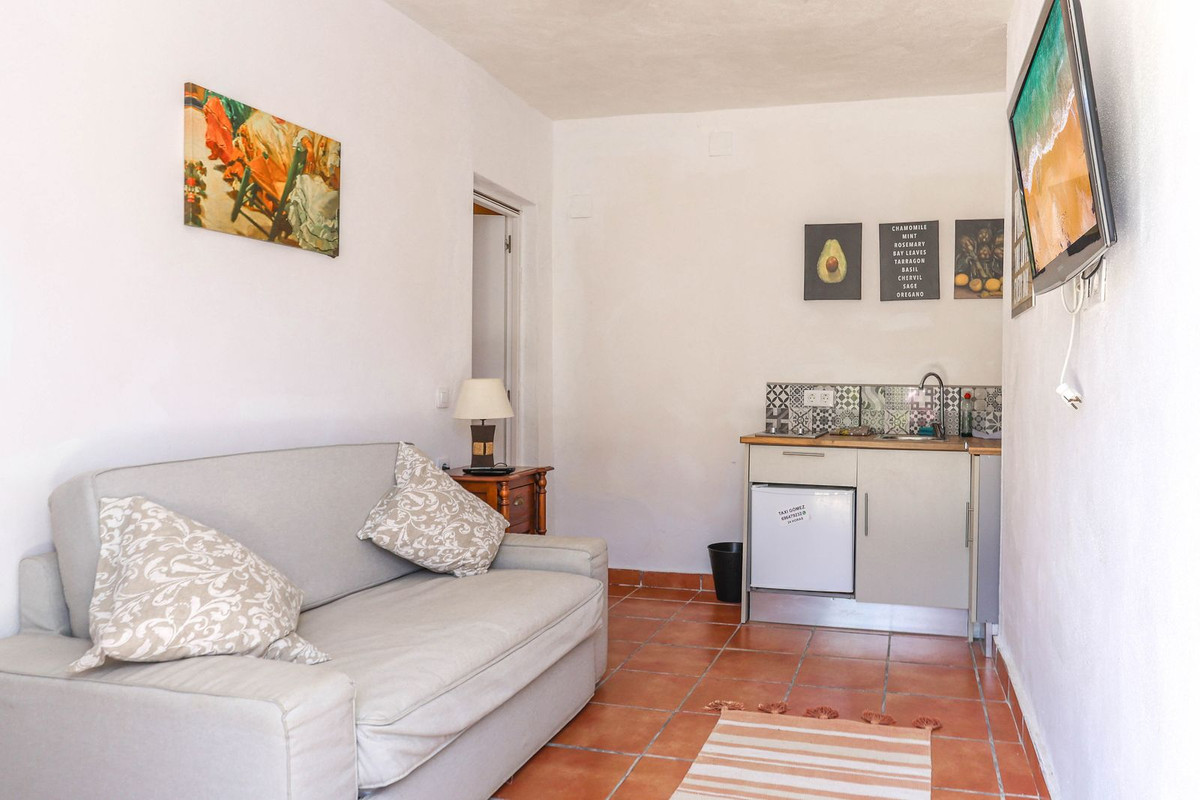 3 Bed Townhouse for sale in Casarabonela Costa Del Sol, Málaga, Spain