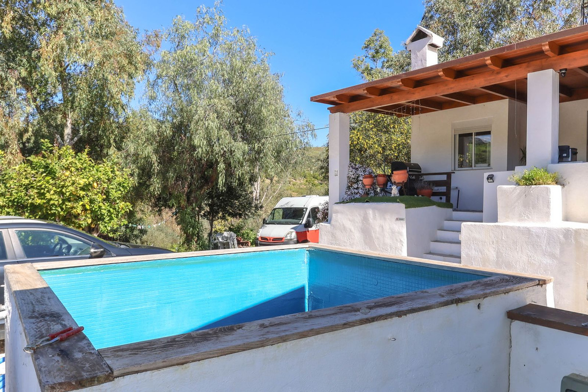 3 Bed Townhouse for sale in Casarabonela Costa Del Sol, Málaga, Spain