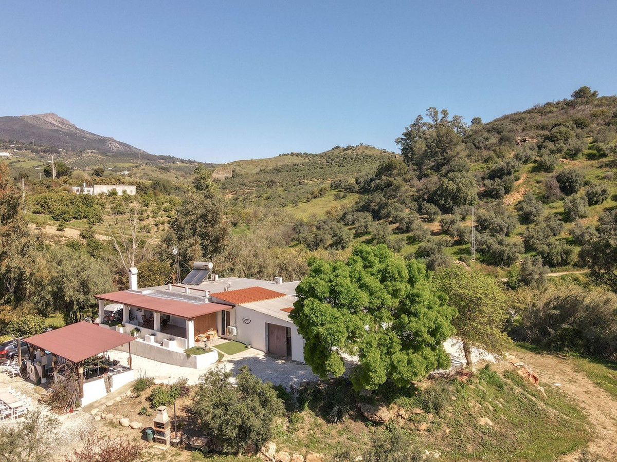 3 Bed Townhouse for sale in Casarabonela Costa Del Sol, Málaga, Spain