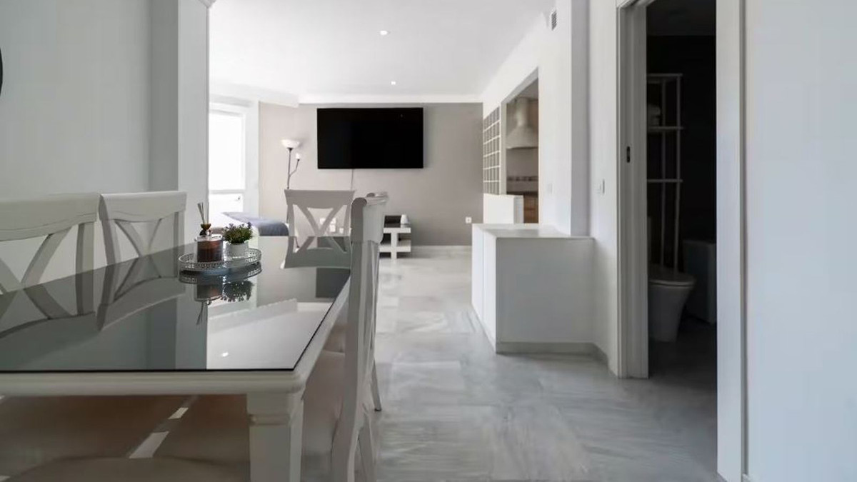 1 Bed Apartment for sale in Marbella Costa Del Sol, Málaga, Spain