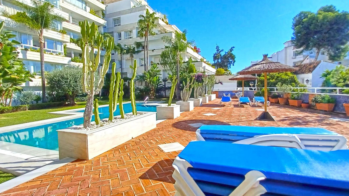 1 Bed Apartment for sale in Marbella Costa Del Sol, Málaga, Spain