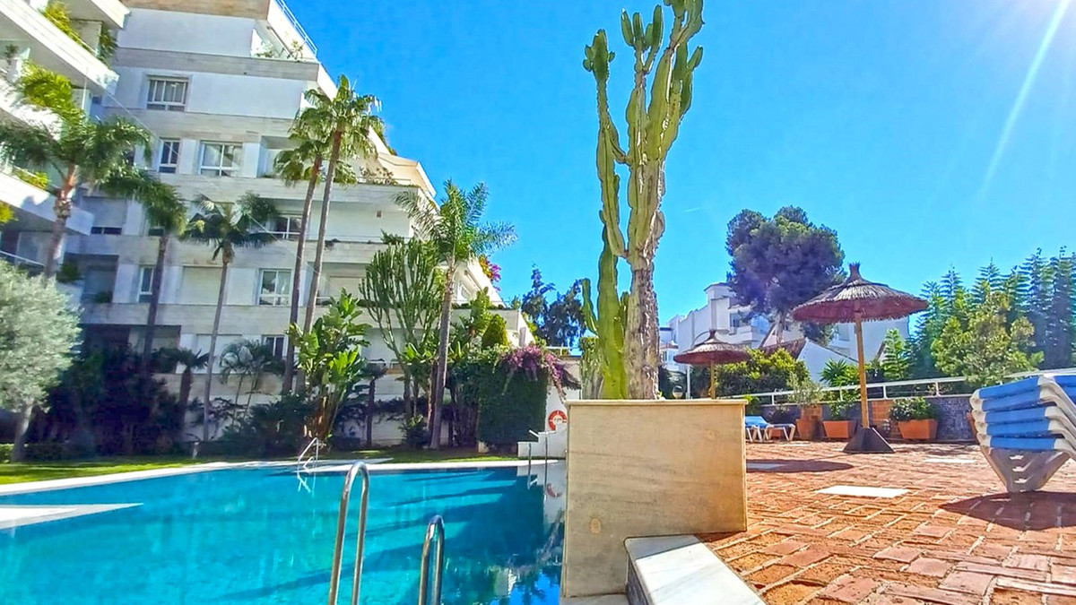 1 Bed Apartment for sale in Marbella Costa Del Sol, Málaga, Spain