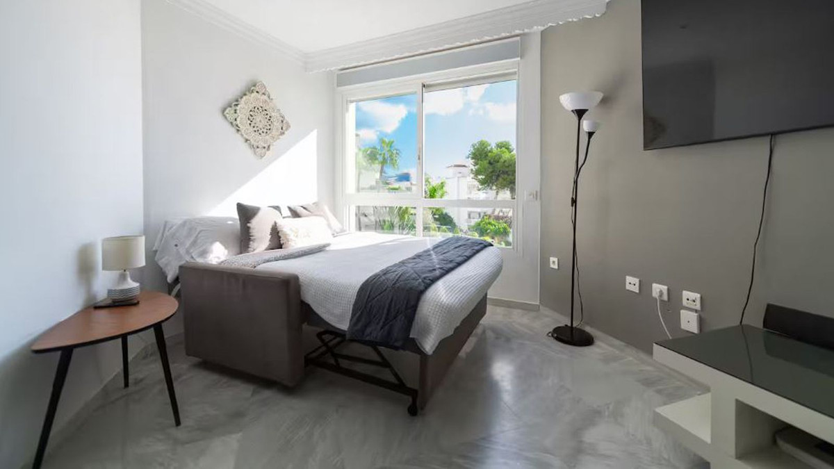 1 Bed Apartment for sale in Marbella Costa Del Sol, Málaga, Spain