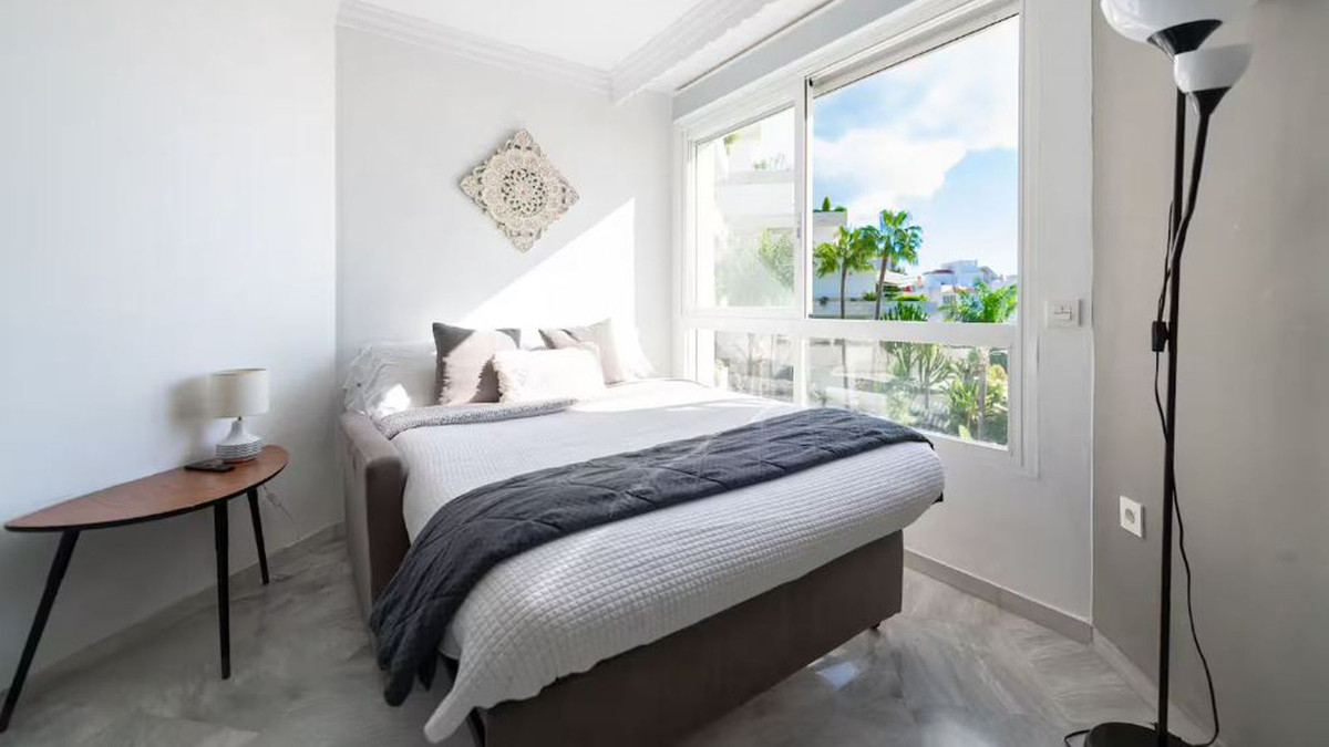 1 Bed Apartment for sale in Marbella Costa Del Sol, Málaga, Spain