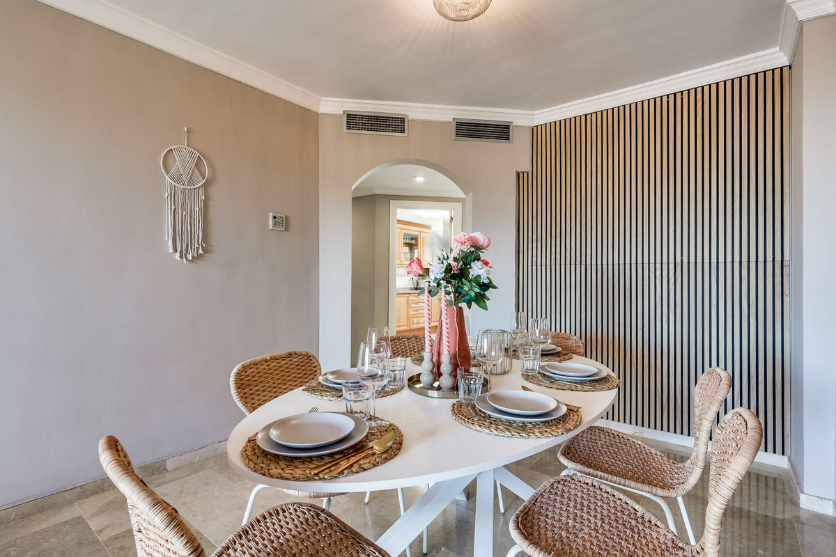 2 Bed Apartment for sale in Atalaya Costa Del Sol, Málaga, Spain