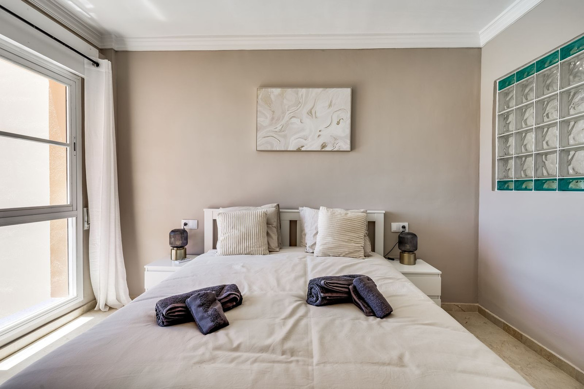 2 Bed Apartment for sale in Atalaya Costa Del Sol, Málaga, Spain