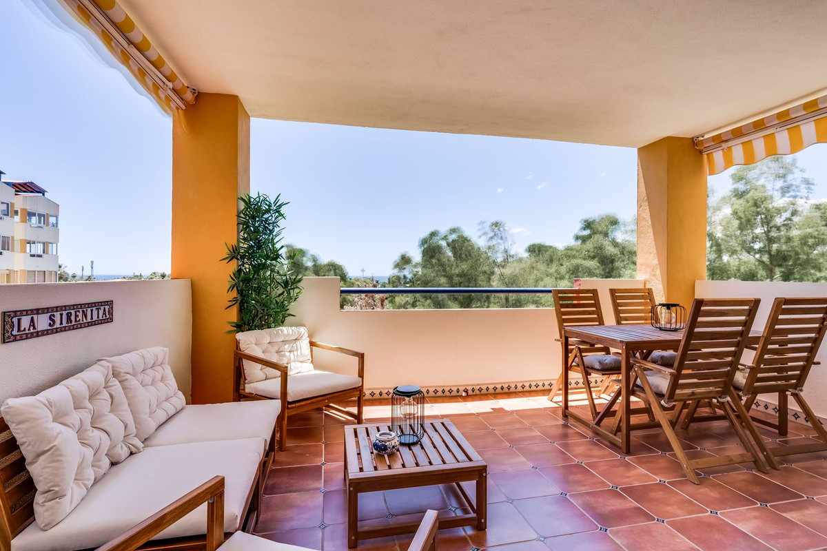 2 Bed Apartment for sale in Atalaya Costa Del Sol, Málaga, Spain