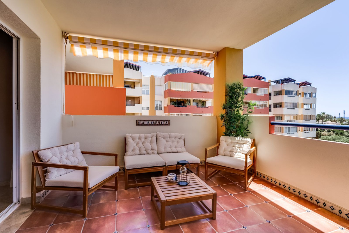 2 Bed Apartment for sale in Atalaya Costa Del Sol, Málaga, Spain