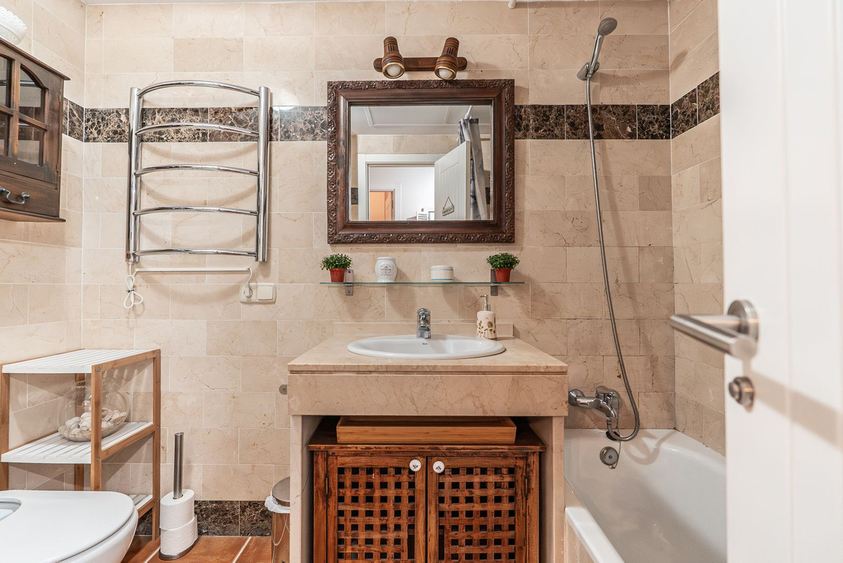 Se vende Apartamento Planta Media de 1 dormitorios en Costa Del Sol, Málaga, España