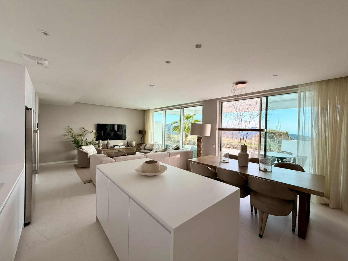 Se vende Apartamento Planta Media de 2 dormitorios en Costa Del Sol, Málaga, España