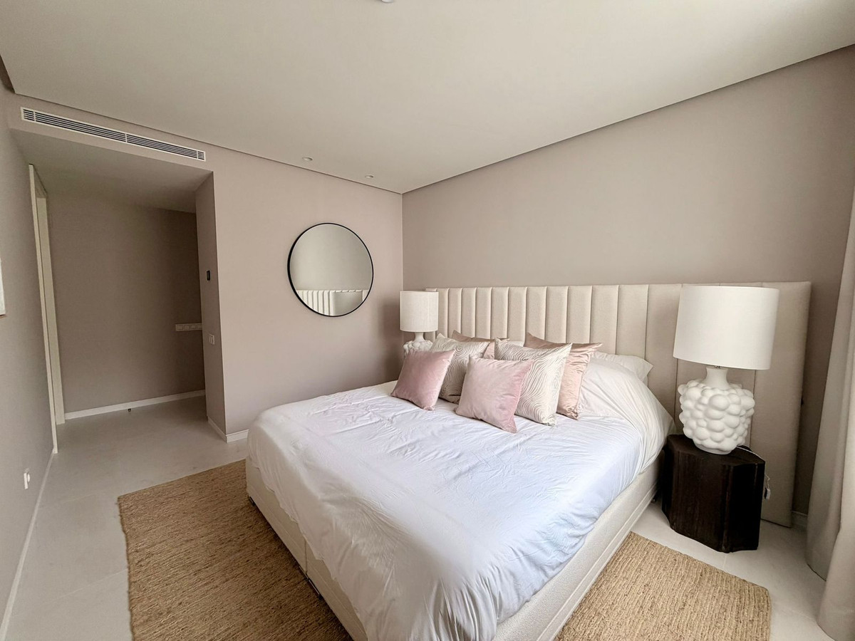 Se vende Apartamento Planta Media de 2 dormitorios en Costa Del Sol, Málaga, España
