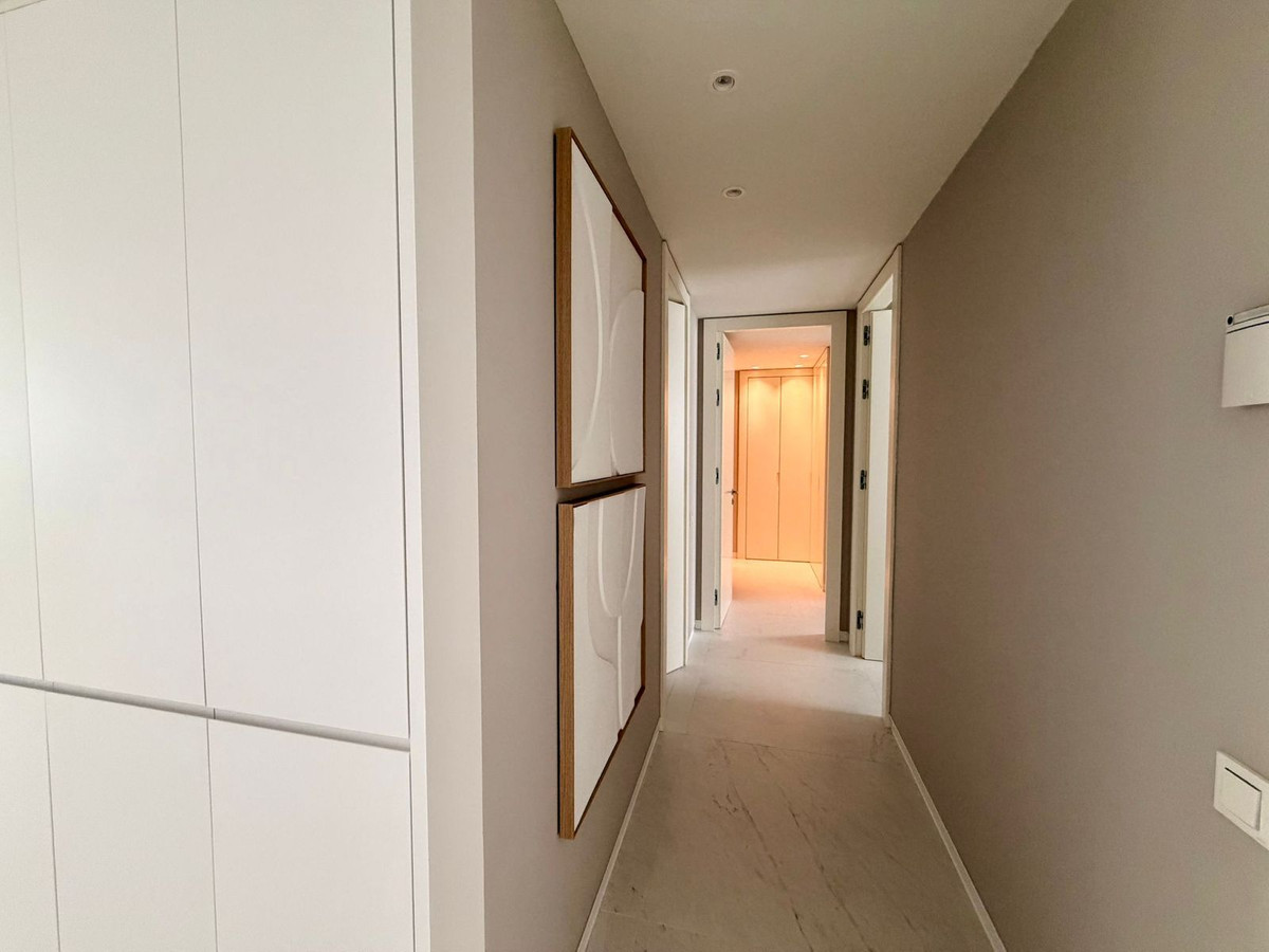 Se vende Apartamento Planta Media de 2 dormitorios en Costa Del Sol, Málaga, España