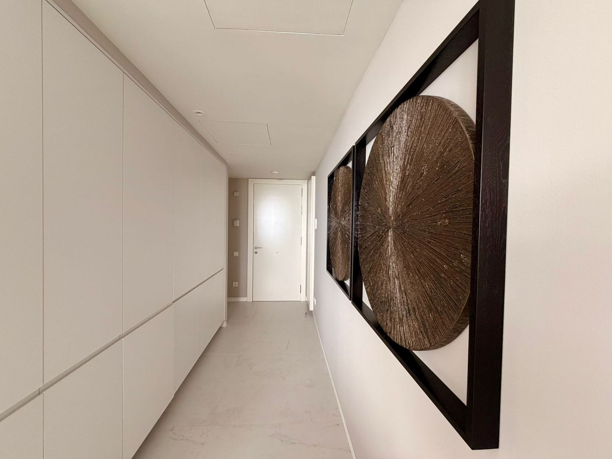 Se vende Apartamento Planta Media de 2 dormitorios en Costa Del Sol, Málaga, España