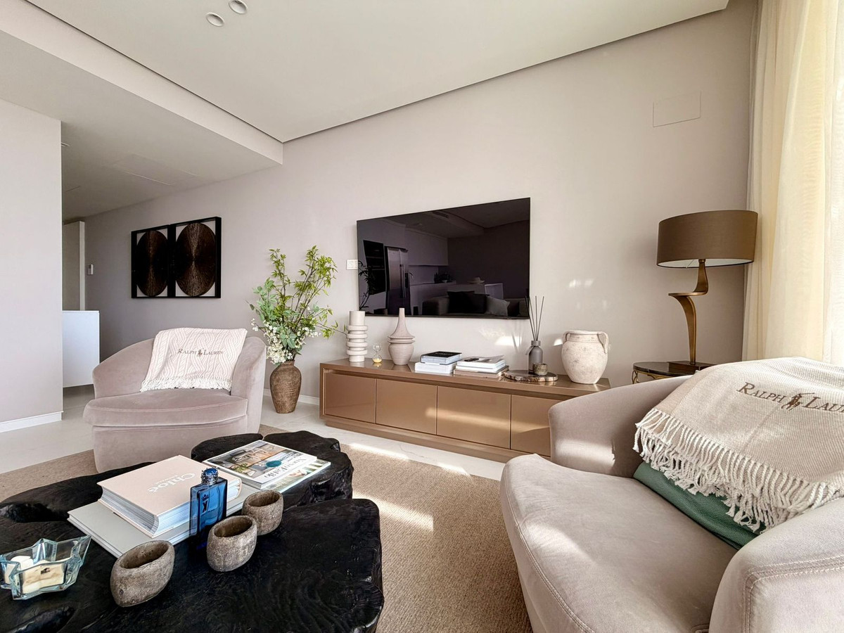 Se vende Apartamento Planta Media de 2 dormitorios en Costa Del Sol, Málaga, España